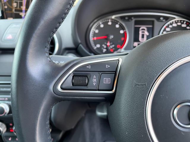 A1スポーツバック 1.0TFSI A1SB/MMIナビゲーション/コンビニエンスパッケージ/ナビキセノンプラスパッケージ/アドバンストパッケージ/パーキングシステム/コントラストルーフ/プライバシーガラス/ETC/シートヒーター/TV(51枚目)
