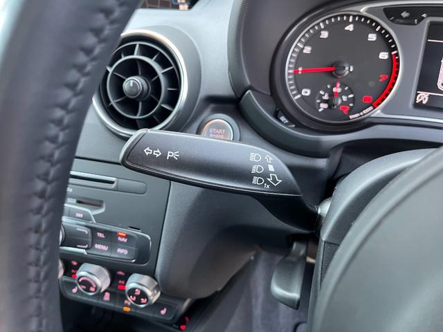 A1スポーツバック 1.0TFSI A1SB/MMIナビゲーション/コンビニエンスパッケージ/ナビキセノンプラスパッケージ/アドバンストパッケージ/パーキングシステム/コントラストルーフ/プライバシーガラス/ETC/シートヒーター/TV(53枚目)