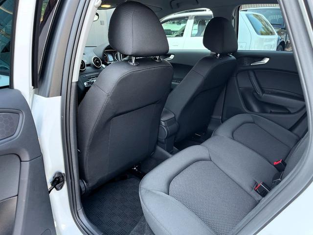 A1スポーツバック 1.0TFSI A1SB/MMIナビゲーション/コンビニエンスパッケージ/ナビキセノンプラスパッケージ/アドバンストパッケージ/パーキングシステム/コントラストルーフ/プライバシーガラス/ETC/シートヒーター/TV(64枚目)