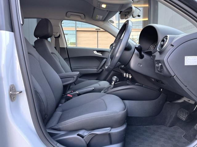 A1スポーツバック 1.0TFSI A1SB/MMIナビゲーション/コンビニエンスパッケージ/ナビキセノンプラスパッケージ/アドバンストパッケージ/パーキングシステム/コントラストルーフ/プライバシーガラス/ETC/シートヒーター/TV(65枚目)