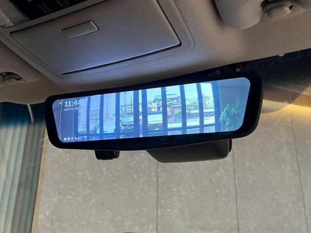 ランドクルーザープラド TX Lパッケージ ムーンルーフ/ブラックルーフレール/19インチ純正アルミホイール/モデリスタ フロントスポイラー/モデリスタ リアスカート/モデリスタリアスポイラー/純正OPウッド調ステアリング/アルパインナビ(15枚目)