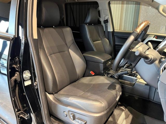 ランドクルーザープラド TX Lパッケージ ムーンルーフ/ブラックルーフレール/19インチ純正アルミホイール/モデリスタ フロントスポイラー/モデリスタ リアスカート/モデリスタリアスポイラー/純正OPウッド調ステアリング/アルパインナビ(16枚目)