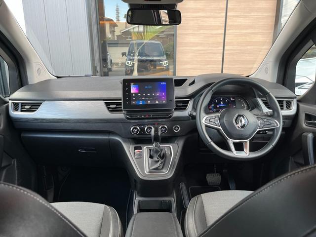 カングー インテンス　ブルーソーダライト／２０５／６０Ｒ１６／ルーフレール／バックカメラ／ディスプレイオーディオ／ＬＥＤヘッドライト／レーンキープ／クルーズコントロール／ＢＳＭ／ＥＴＣ（16枚目）