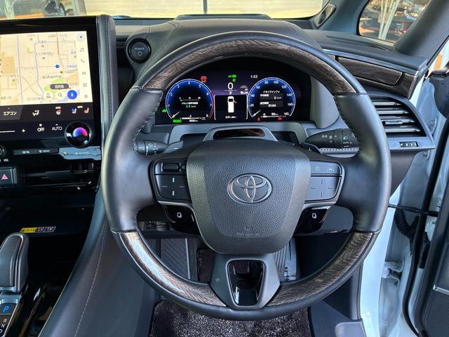 アルファードハイブリッド エグゼクティブラウンジ　ＯＰユニバーサルステップ／１９インチＡＷ／モデリスタフルエアロ＆フロントグリル／１４インチＤＡ＋ＪＢＬプレミアムサウンド／左右独立ムーンルーフ／１４インチリアエンター／デジタルインナーミラー／ＨＵＤ（11枚目）