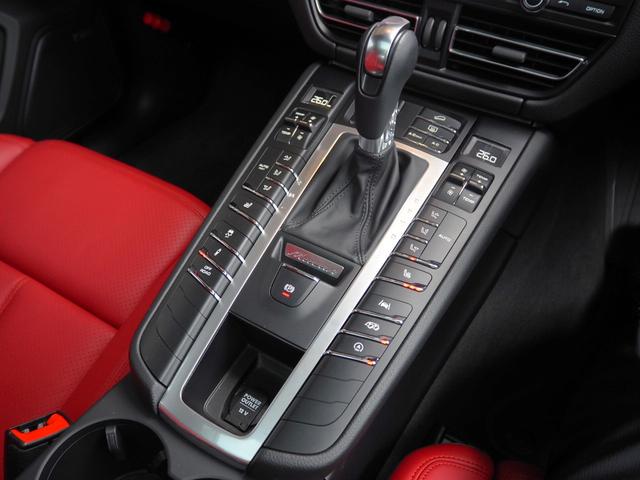 マカン マカンGTS パノラマルーフシステム/ガーネットレッド14Wayコンフォートシート(メモリーPKG)/スポーツクロノPKG/BOSEサラウンドサウンドシステム/ステアリングヒーター/スポーツデザインドアミラー(13枚目)