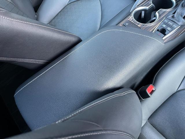 カムリ ＷＳレザーパッケージ　カムリ２．５ＷＳレザーパッケージ／パノラマサンルーフ／純正１８インチホイール／ヘッドアップディスプレイ／パワーシート／ＴＶ／バックカメラ／シートヒーター／ベンチレーション（47枚目）