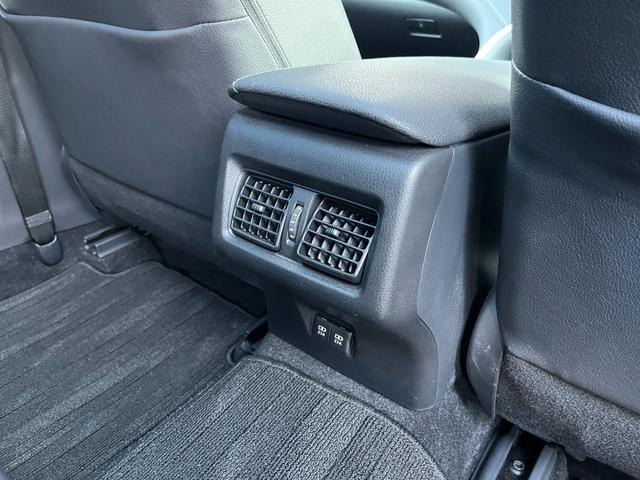 カムリ ＷＳレザーパッケージ　カムリ２．５ＷＳレザーパッケージ／パノラマサンルーフ／純正１８インチホイール／ヘッドアップディスプレイ／パワーシート／ＴＶ／バックカメラ／シートヒーター／ベンチレーション（57枚目）