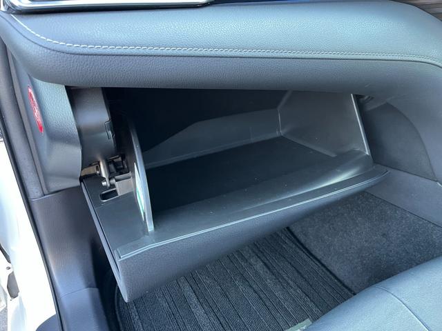 カムリ ＷＳレザーパッケージ　カムリ２．５ＷＳレザーパッケージ／パノラマサンルーフ／純正１８インチホイール／ヘッドアップディスプレイ／パワーシート／ＴＶ／バックカメラ／シートヒーター／ベンチレーション（61枚目）