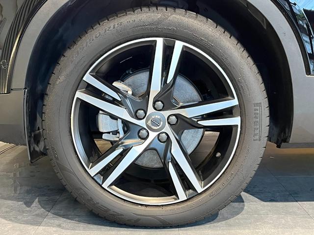 ＸＣ４０ Ｔ４　ＡＷＤ　Ｒデザイン　ｈａｒｍａｎ　ｋａｒｄｏｎプレミアムサウンド／オレンジ内装／アクティブベンディング付きＬＥＤヘッドランプ／パークアシストパイロット／ファインナッパレザーヌバックコンビシートＨＤＤナビ／ＥＴＣ／ドラレコ（30枚目）