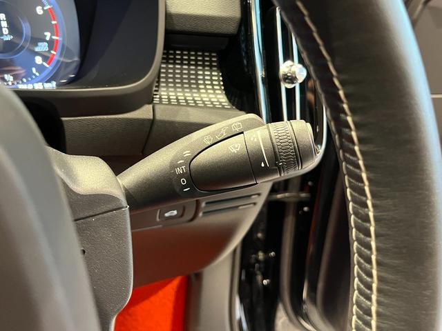 ＸＣ４０ Ｔ４　ＡＷＤ　Ｒデザイン　ｈａｒｍａｎ　ｋａｒｄｏｎプレミアムサウンド／オレンジ内装／アクティブベンディング付きＬＥＤヘッドランプ／パークアシストパイロット／ファインナッパレザーヌバックコンビシートＨＤＤナビ／ＥＴＣ／ドラレコ（51枚目）