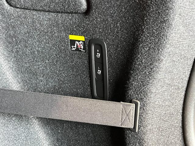 ＸＣ４０ Ｔ４　ＡＷＤ　Ｒデザイン　ｈａｒｍａｎ　ｋａｒｄｏｎプレミアムサウンド／オレンジ内装／アクティブベンディング付きＬＥＤヘッドランプ／パークアシストパイロット／ファインナッパレザーヌバックコンビシートＨＤＤナビ／ＥＴＣ／ドラレコ（68枚目）