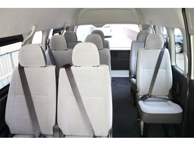 GL特装パール 正規3ナンバー乗用車登録10人エクスプレス(13枚目)