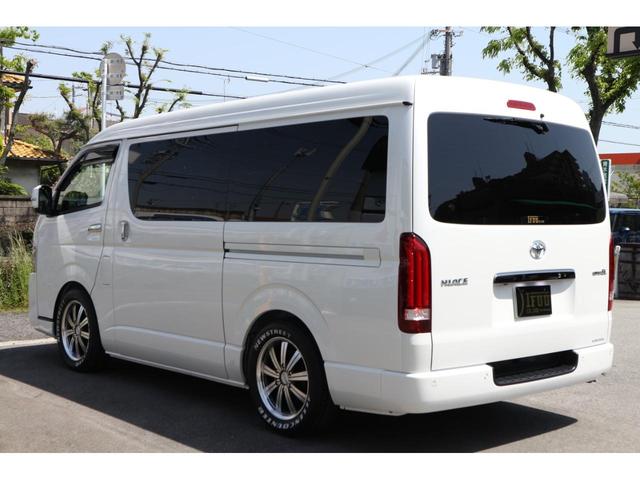 スーパーGL ダークプライムII 2.8D-T3ナンバーワゴン乗用車登録8人ベンチシート2脚スライドレールフルセグナビフリップダウンモニター両側電動スライドドアパノラマミックビューモニターLEDテールウッドインテリアミニバン仕様(14枚目)