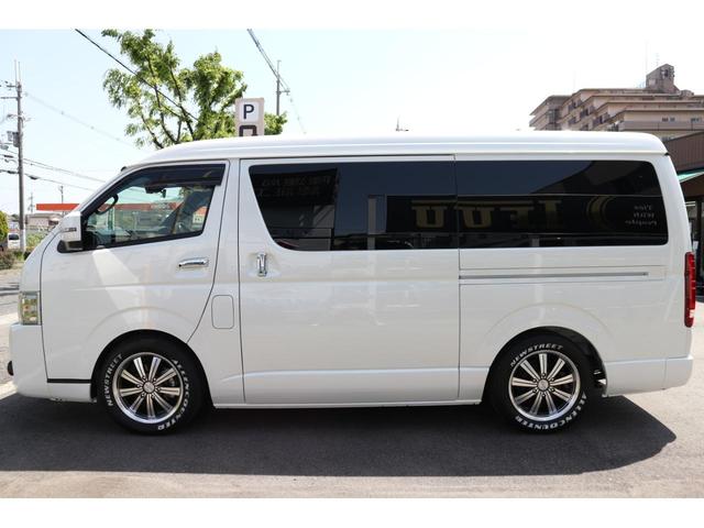 スーパーGL ダークプライムII 2.8D-T3ナンバーワゴン乗用車登録8人ベンチシート2脚スライドレールフルセグナビフリップダウンモニター両側電動スライドドアパノラマミックビューモニターLEDテールウッドインテリアミニバン仕様(18枚目)