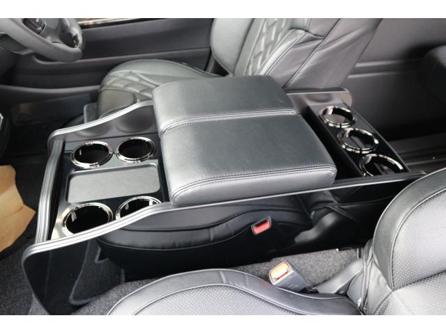 ハイエースバン スーパーＧＬ　ダークプライムＩＩ　２．８Ｄ－Ｔ２ＷＤ３列ＲＥＶＯシート２脚４ナンバー８人ロングスライドレールフローリングフルフラットベッド対面ラウンジアルパインＢＩＧＸ１１ｉｎナビ後席１２．８ｉｎモニター天井スピーカセンターコンソール（46枚目）