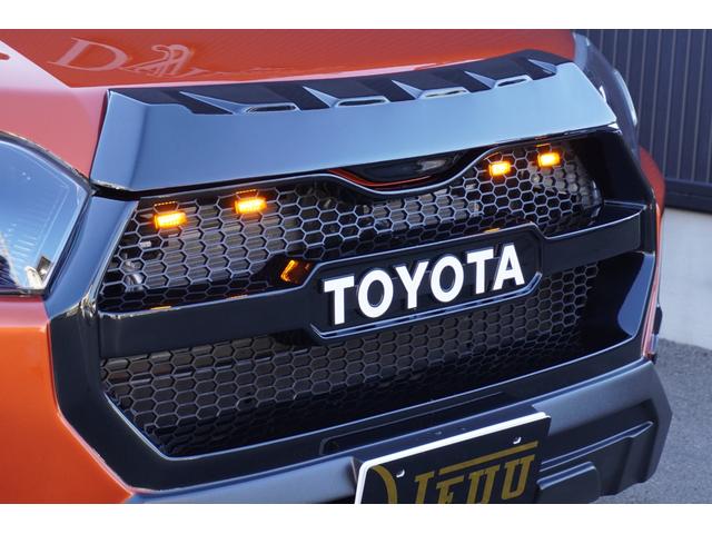 プロボックス ハイブリッドＦ　カスタムギアコンプリートＤｙｎａｓｔｙ前後バンパーＬＥＤプロジェクターヘッドライトＲＴタイヤヴィンテージレザーシートカバーＤピラースピーカーゼブラウッドインテリア助手席テーブルセンターコンソール（10枚目）