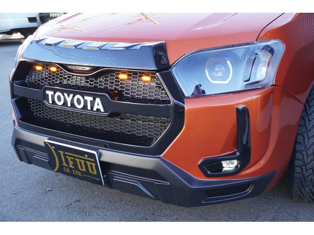 プロボックス ハイブリッドＦ　カスタムギアコンプリートＤｙｎａｓｔｙ前後バンパーＬＥＤプロジェクターヘッドライトＲＴタイヤヴィンテージレザーシートカバーＤピラースピーカーゼブラウッドインテリア助手席テーブルセンターコンソール（14枚目）