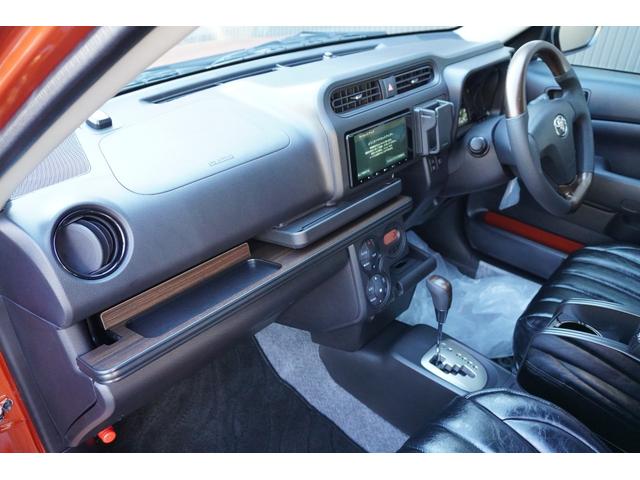 プロボックス ハイブリッドＦ　カスタムギアコンプリートＤｙｎａｓｔｙ前後バンパーＬＥＤプロジェクターヘッドライトＲＴタイヤヴィンテージレザーシートカバーＤピラースピーカーゼブラウッドインテリア助手席テーブルセンターコンソール（47枚目）