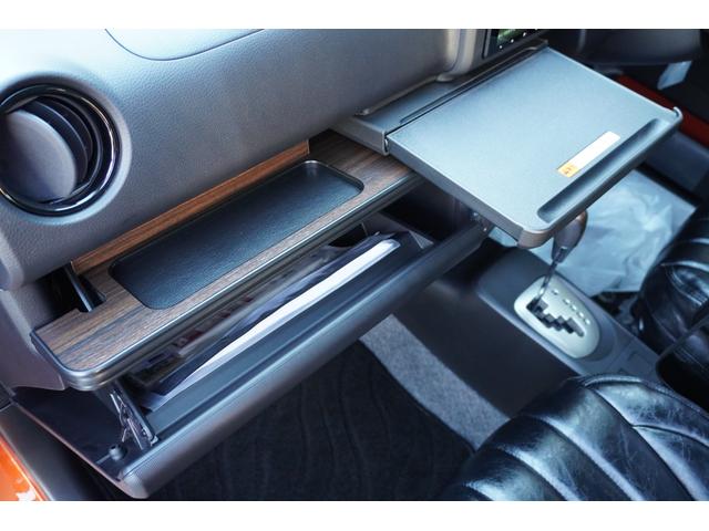 プロボックス ハイブリッドＦ　カスタムギアコンプリートＤｙｎａｓｔｙ前後バンパーＬＥＤプロジェクターヘッドライトＲＴタイヤヴィンテージレザーシートカバーＤピラースピーカーゼブラウッドインテリア助手席テーブルセンターコンソール（49枚目）