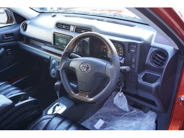 プロボックス ハイブリッドＦ　カスタムギアコンプリートＤｙｎａｓｔｙ前後バンパーＬＥＤプロジェクターヘッドライトＲＴタイヤヴィンテージレザーシートカバーＤピラースピーカーゼブラウッドインテリア助手席テーブルセンターコンソール（60枚目）