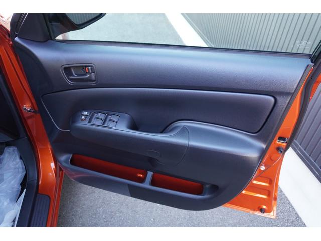 プロボックス ハイブリッドＦ　カスタムギアコンプリートＤｙｎａｓｔｙ前後バンパーＬＥＤプロジェクターヘッドライトＲＴタイヤヴィンテージレザーシートカバーＤピラースピーカーゼブラウッドインテリア助手席テーブルセンターコンソール（61枚目）