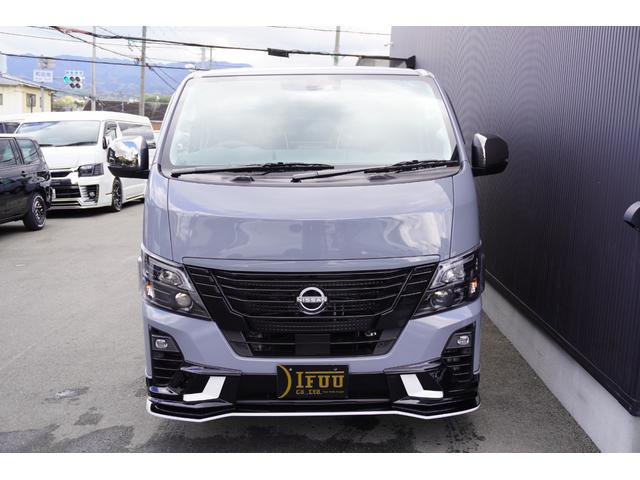 キャラバン ロンググランドプレミアムＧＸ　ＤｙｎａｓｔｙＧＴ－ｖフルエアロカスタムコンプリートオーバーフェンダー１７ｉｎアルミバケットシートカバーベットキット重歩行用フロアシートラゲッジサイドテーブル地ナビ後席モニターセンターコンソール（6枚目）