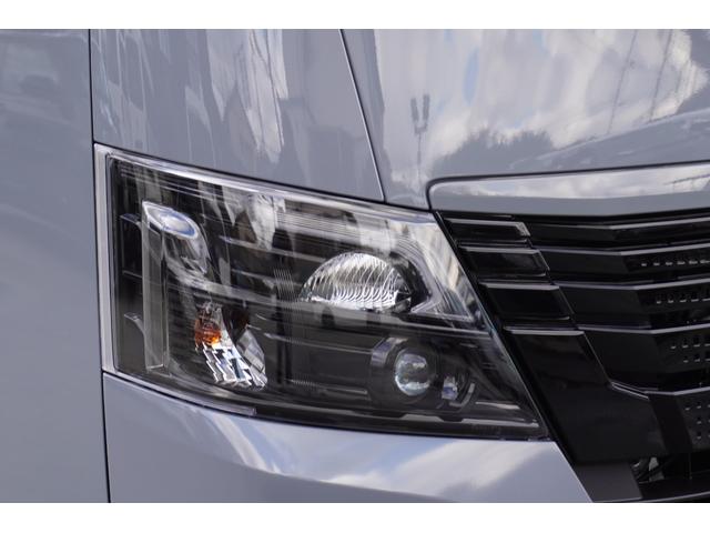 キャラバン ロンググランドプレミアムＧＸ　ＤｙｎａｓｔｙＧＴ－ｖフルエアロカスタムコンプリートオーバーフェンダー１７ｉｎアルミバケットシートカバーベットキット重歩行用フロアシートラゲッジサイドテーブル地ナビ後席モニターセンターコンソール（8枚目）