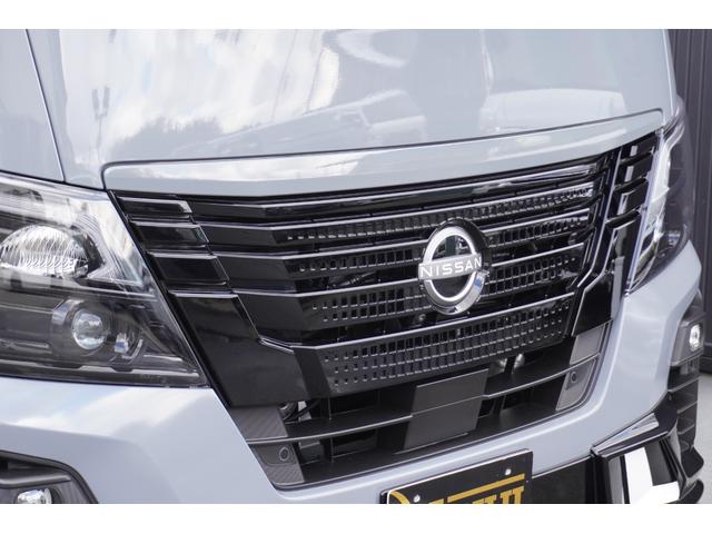 キャラバン ロンググランドプレミアムＧＸ　ＤｙｎａｓｔｙＧＴ－ｖフルエアロカスタムコンプリートオーバーフェンダー１７ｉｎアルミバケットシートカバーベットキット重歩行用フロアシートラゲッジサイドテーブル地ナビ後席モニターセンターコンソール（9枚目）