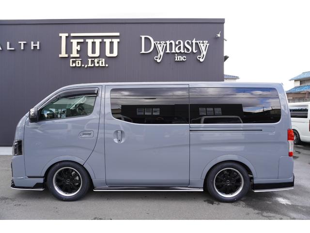 キャラバン ロンググランドプレミアムＧＸ　ＤｙｎａｓｔｙＧＴ－ｖフルエアロカスタムコンプリートオーバーフェンダー１７ｉｎアルミバケットシートカバーベットキット重歩行用フロアシートラゲッジサイドテーブル地ナビ後席モニターセンターコンソール（36枚目）