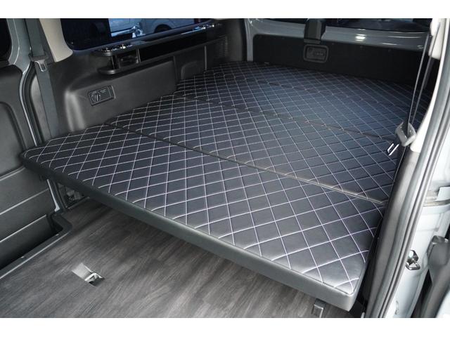 キャラバン ロンググランドプレミアムＧＸ　ＤｙｎａｓｔｙＧＴ－ｖフルエアロカスタムコンプリートオーバーフェンダー１７ｉｎアルミバケットシートカバーベットキット重歩行用フロアシートラゲッジサイドテーブル地ナビ後席モニターセンターコンソール（42枚目）