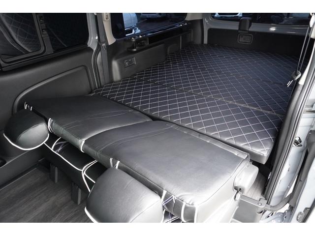 キャラバン ロンググランドプレミアムＧＸ　ＤｙｎａｓｔｙＧＴ－ｖフルエアロカスタムコンプリートオーバーフェンダー１７ｉｎアルミバケットシートカバーベットキット重歩行用フロアシートラゲッジサイドテーブル地ナビ後席モニターセンターコンソール（54枚目）