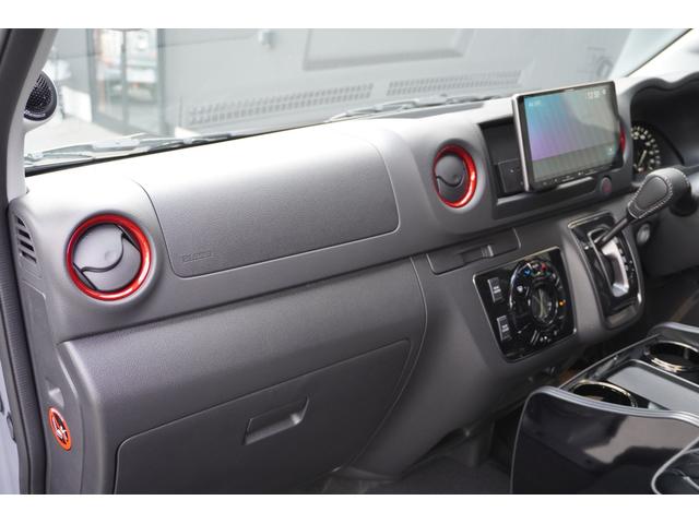 キャラバン ロンググランドプレミアムＧＸ　ＤｙｎａｓｔｙＧＴ－ｖフルエアロカスタムコンプリートオーバーフェンダー１７ｉｎアルミバケットシートカバーベットキット重歩行用フロアシートラゲッジサイドテーブル地ナビ後席モニターセンターコンソール（60枚目）