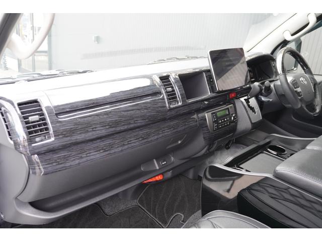 �u���b�N�E�b�h�C���e���A�p�l���I