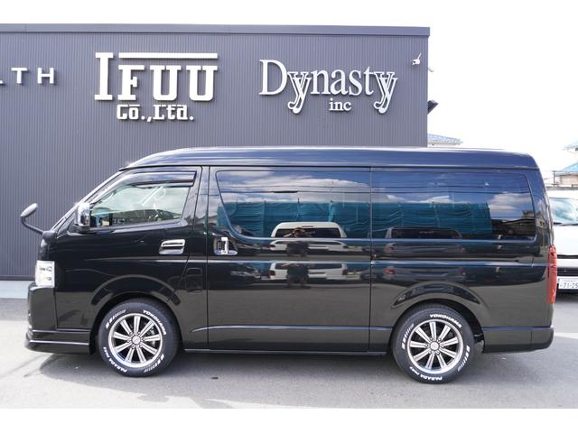 ハイエースワゴン ＧＬ　登録済未使用車３列目対面ラウンジベッド家具オプションベッドフローリングテーブルカスタムコンプリートＩＦ－ＷＢ８フルフラット対面ラウンジアルパインＢＩＧＸ１１ナビ後席１２．８モニターセンターコンソール（22枚目）