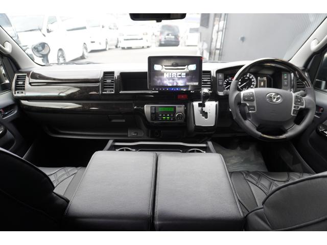 ハイエースワゴン ＧＬ　登録済未使用車３列目対面ラウンジベッド家具オプションベッドフローリングテーブルカスタムコンプリートＩＦ－ＷＢ８フルフラット対面ラウンジアルパインＢＩＧＸ１１ナビ後席１２．８モニターセンターコンソール（47枚目）