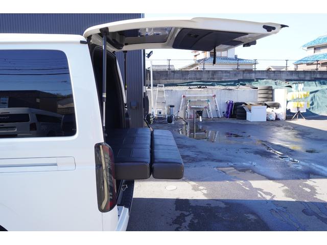 ���Q�b�W�A�E�g�h�A�V�[�g�W�J�I