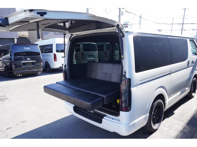 ���Q�b�W�A�E�g�h�A�V�[�g�W�J�I