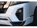 ロンググランドプレミアムＧＸ　カスタムコンプリートバンパープロテクターブラックＬＥＤヘッドライトオーバーフェンダー１８ｉｎアルミバケットシートカバーベッドキット地ナビ後席モニターミラーリングセンターコンソール重歩行用フロアシート（10枚目）