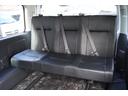 ＧＬ　登録済み未使用車３列ＲＥＶＯシート２脚ロングスライドレールフロアフローリング可動式キャビンテーブルアルパインＢＩＧＸ１１ナビ１２．８ｉｎフリップダウンモニターセンターコンソールバケットシートカバー（25枚目）