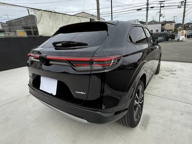 ヴェゼル ｅ：ＨＥＶ　Ｚ　ホンダコネクトディスプレイ　３６０ビュー　プレミアムオーディオ　ＥＴＣ２．０　パワートランク　後期型　１８ＡＷ　ハーフレザー　シートヒーター　ステアヒーター　フルＬＥＤランプ　ワイヤレス充電器　禁煙車（14枚目）