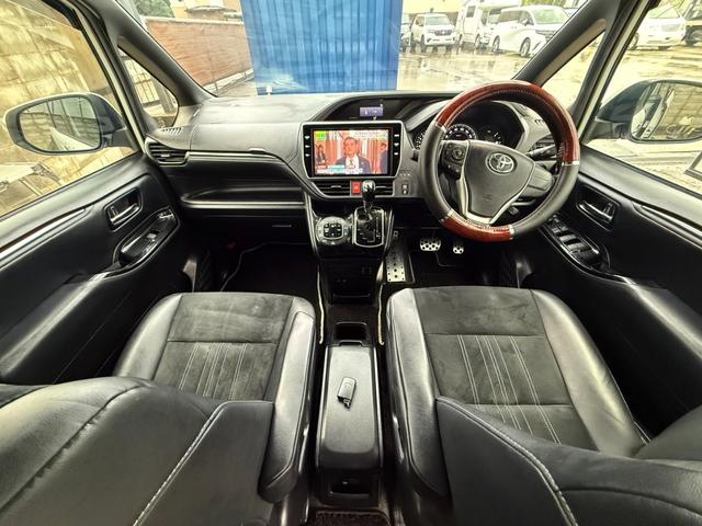 エスクァイア Gi プレミアムパッケージ ブラックテーラード モデリスタエアロFSR モデリスタリアスポイラー 純正10型ナビTV 純正後席モニター ETC Tz前後ドラレコ 快適温熱シート Bカメラ ステアヒーター 左右独立AAC リアAAC 両側パワスラ(3枚目)