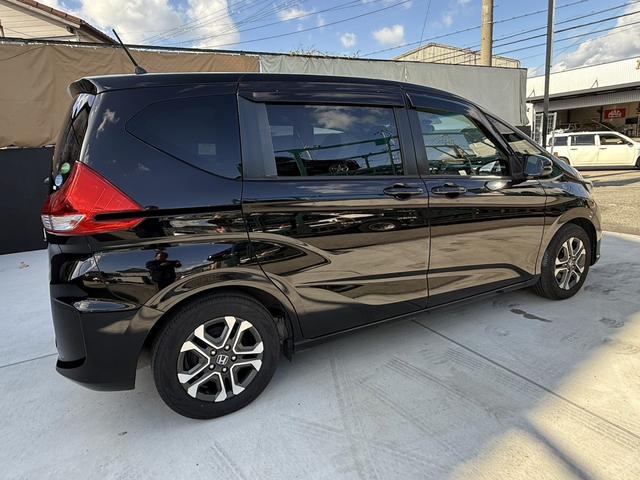 フリード G・ホンダセンシング ナビTV 後席モニター Bカメラ ETC Cパッケージ ホンダセンシング ワンオーナー禁煙 両側パワスラ ドラレコ クロスター用15AW ステアスイッチ ロールサンシェード プラズマクラスター付AAC(12枚目)