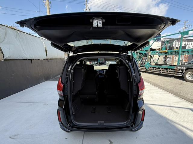 フリード G・ホンダセンシング ナビTV 後席モニター Bカメラ ETC Cパッケージ ホンダセンシング ワンオーナー禁煙 両側パワスラ ドラレコ クロスター用15AW ステアスイッチ ロールサンシェード プラズマクラスター付AAC(18枚目)