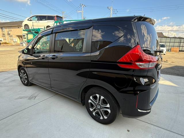 フリード G・ホンダセンシング ナビTV 後席モニター Bカメラ ETC Cパッケージ ホンダセンシング ワンオーナー禁煙 両側パワスラ ドラレコ クロスター用15AW ステアスイッチ ロールサンシェード プラズマクラスター付AAC(20枚目)