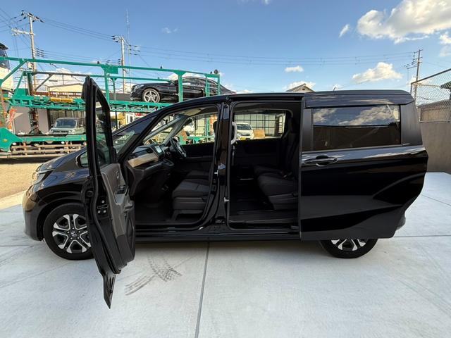 フリード G・ホンダセンシング ナビTV 後席モニター Bカメラ ETC Cパッケージ ホンダセンシング ワンオーナー禁煙 両側パワスラ ドラレコ クロスター用15AW ステアスイッチ ロールサンシェード プラズマクラスター付AAC(23枚目)