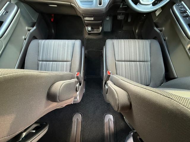 フリード G・ホンダセンシング ナビTV 後席モニター Bカメラ ETC Cパッケージ ホンダセンシング ワンオーナー禁煙 両側パワスラ ドラレコ クロスター用15AW ステアスイッチ ロールサンシェード プラズマクラスター付AAC(27枚目)