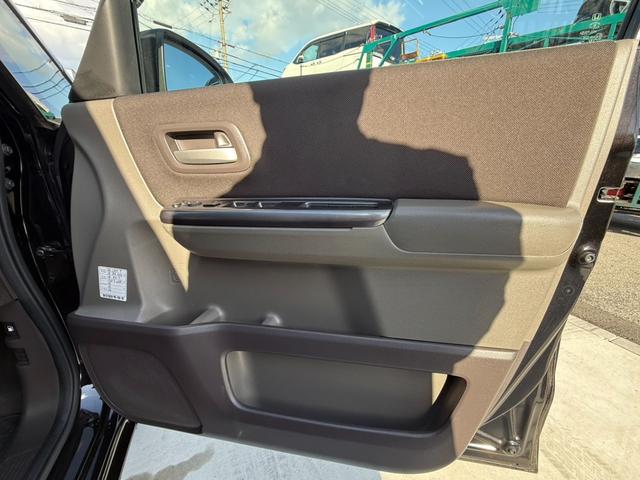 フリード G・ホンダセンシング ナビTV 後席モニター Bカメラ ETC Cパッケージ ホンダセンシング ワンオーナー禁煙 両側パワスラ ドラレコ クロスター用15AW ステアスイッチ ロールサンシェード プラズマクラスター付AAC(46枚目)