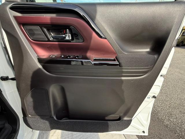 スペーシアカスタム ハイブリッドXSターボ 全方位モニター付ナビTV スズキコネクト ルームミラー型ドラレコ ETC HUD 禁煙 シートヒーター ステアヒーター TVキャンセラー セーフティサポート 両側パワスラ フルLED デジタルメーター(51枚目)