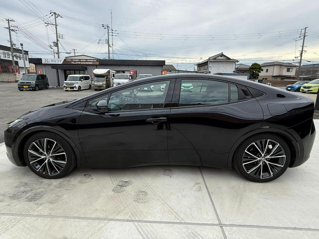 プリウス Ｚ　パノラマルーフ　デジタルインナーミラー／ドラレコ　１２．３インチＤＡ　地デジＴＶ　ＢＳＭ　パノラミックビューモニター　パワーバックドア　ＥＴＣ２．０　禁煙車　合皮シート　シートベンチレーション（15枚目）