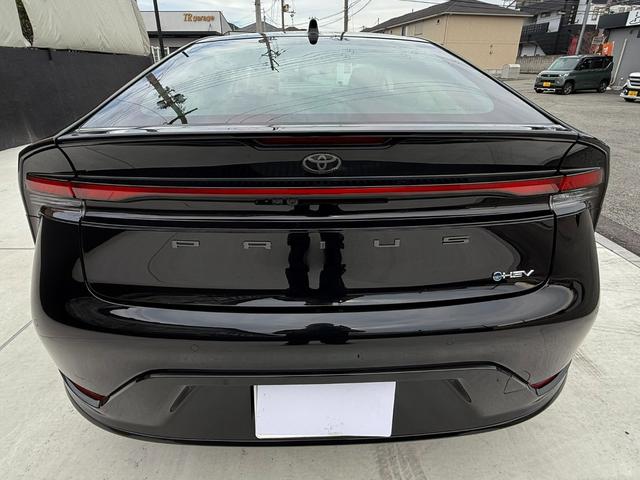 プリウス Ｚ　パノラマルーフ　デジタルインナーミラー／ドラレコ　１２．３インチＤＡ　地デジＴＶ　ＢＳＭ　パノラミックビューモニター　パワーバックドア　ＥＴＣ２．０　禁煙車　合皮シート　シートベンチレーション（22枚目）